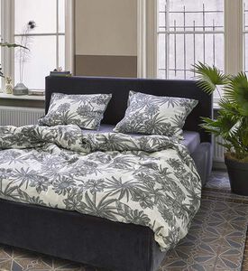 Nya Cotton Satin Bed Set
