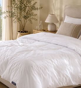 Home Deco and More Dreamer Feather Comforter Duvet, White, 200x200-cm, Packshot View
