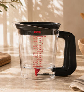 Oxo Good Gravy Fat Separator, Packshot View