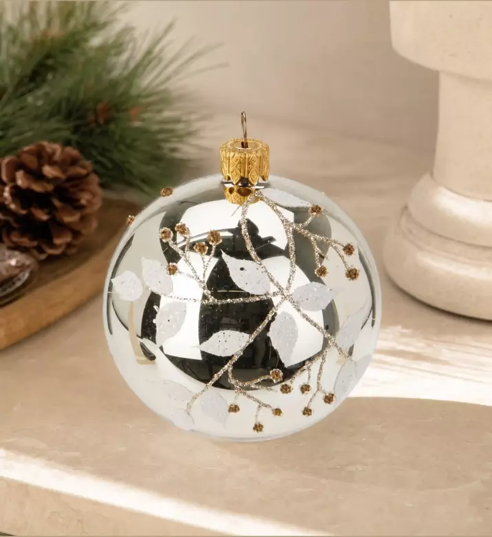 Home Deco and More Glass Textured Ornament, Model View