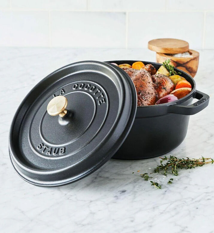 Staub Cast Iron Round Roaster, Black, 30-cm, Packshot View