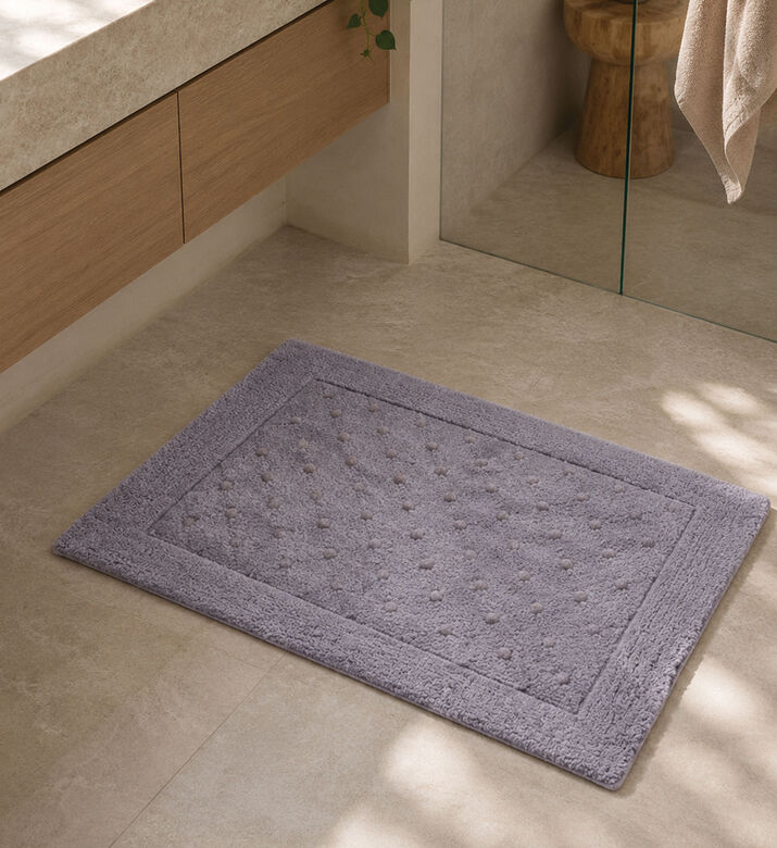 Home Deco and More Dotted Center Bathroom Mat, Grey, Packshot View