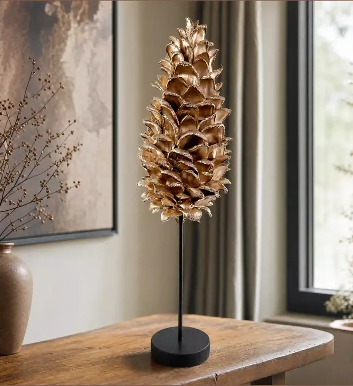 Shishi Chestnut Shell Cone, Champagne, 55-cm, Model View