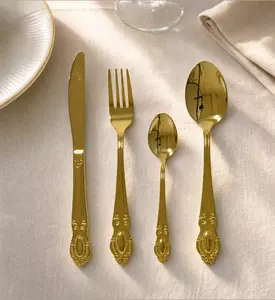 Kaemingk Gold Plastic Cutlery Set, Model View