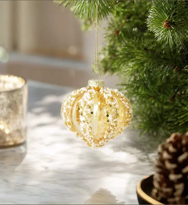 Home Deco and More Stars Christmas Onion-shape Ornament, Model View