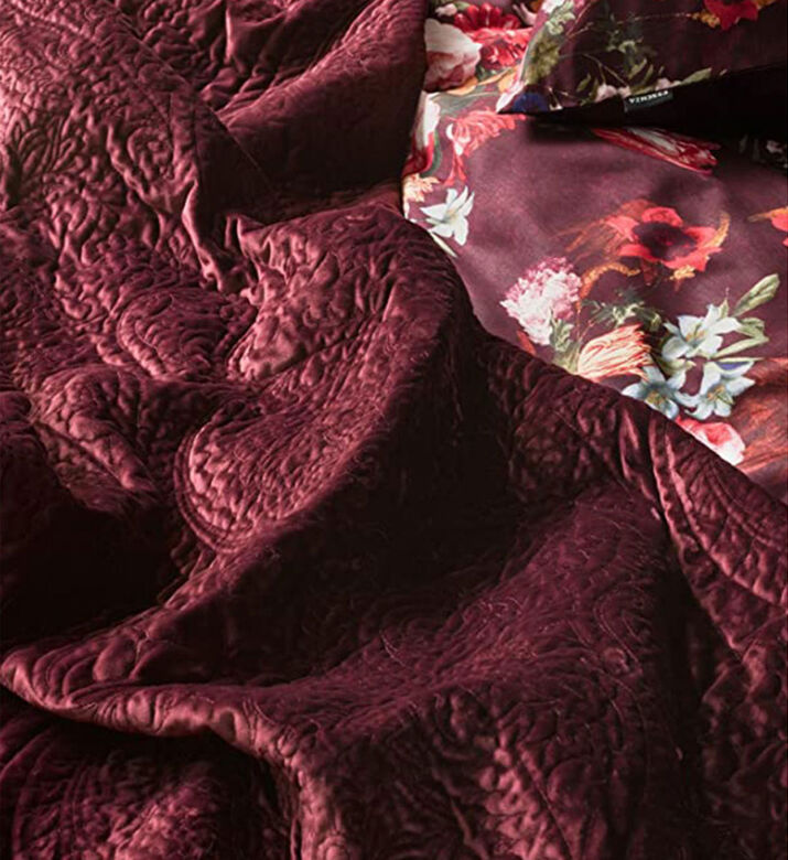 Miros Bed Set