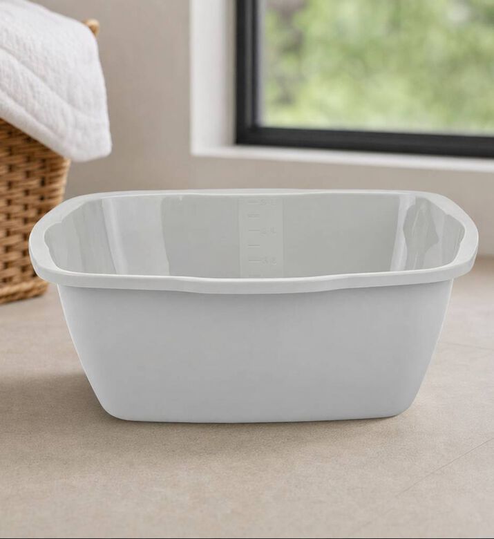 Home Deco and More Plastic Square-shape Basin, Grey, 2-l, Model View