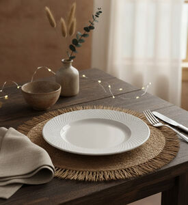Home Deco and More Classic Porcelain Round Plate, Packshot View