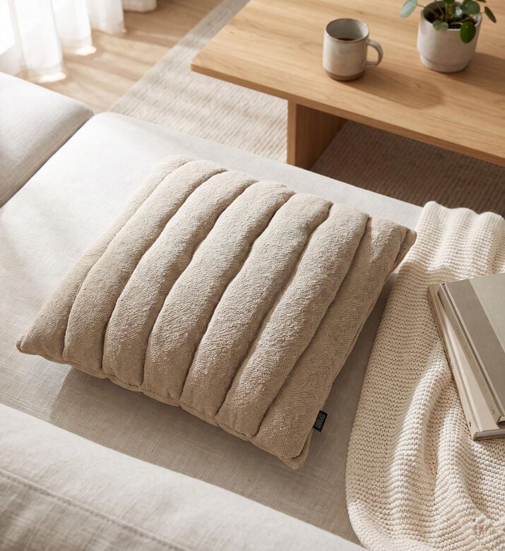 Home Deco and More Gregor Square-shape Cushion, Packshot View