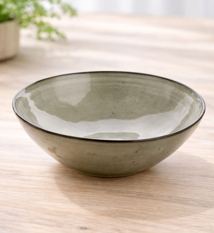 Home Deco and More Classic Ceramic Rimmed Bowl, Packshot View