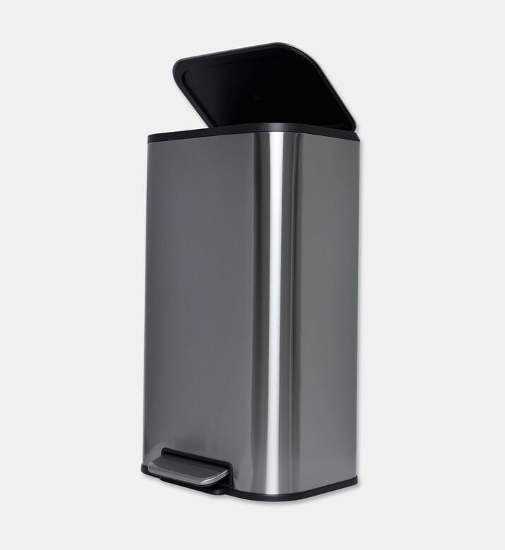 Home Deco and More Soft Close Fingerprint Proof Pedal Bin, Silver, 30-l, Packshot View