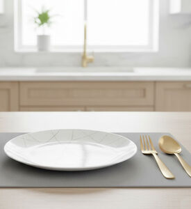 Home Deco and More Graphic Porcelain Presentation Plate - 31 Cm, Packshot View