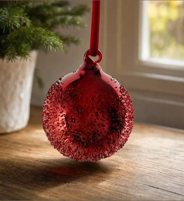 Shishi Glass Ball Frosted, Red, 8-cm, Model View