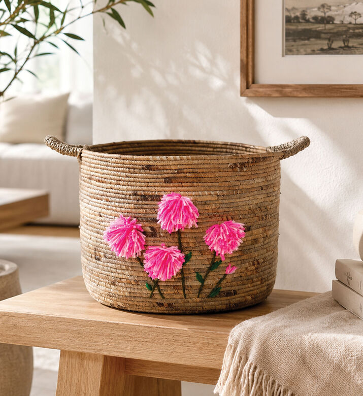 Home Deco and More Seagrass Floral Basket, Packshot View
