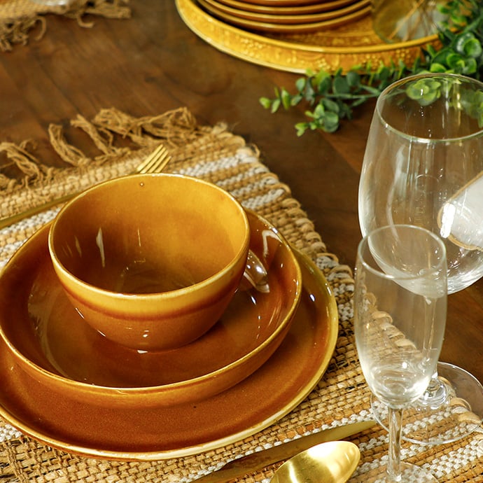 Dinnerware