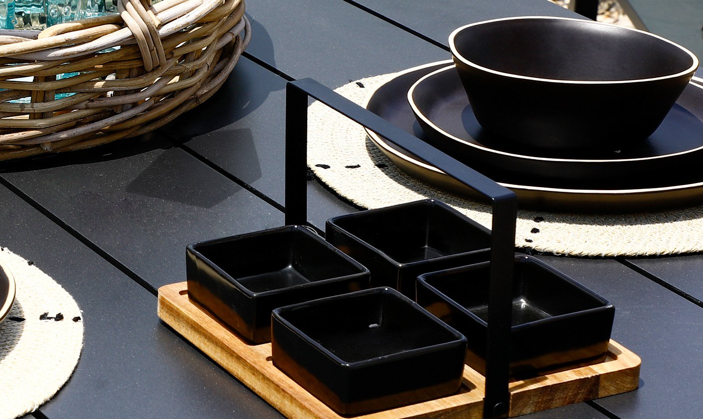Durable and stylish kitchenware designed to improve your cooking experience and add flair to your kitchen